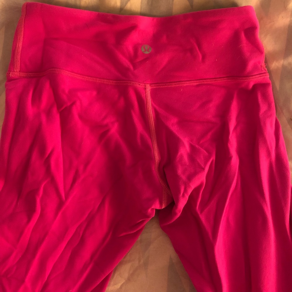 Reversible Lululemon Wunder Under Crops